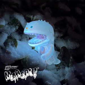 NWT Umasou! Little Snowman Dinosaur Girl - Litor's Works Lanyard Vinyl Figure